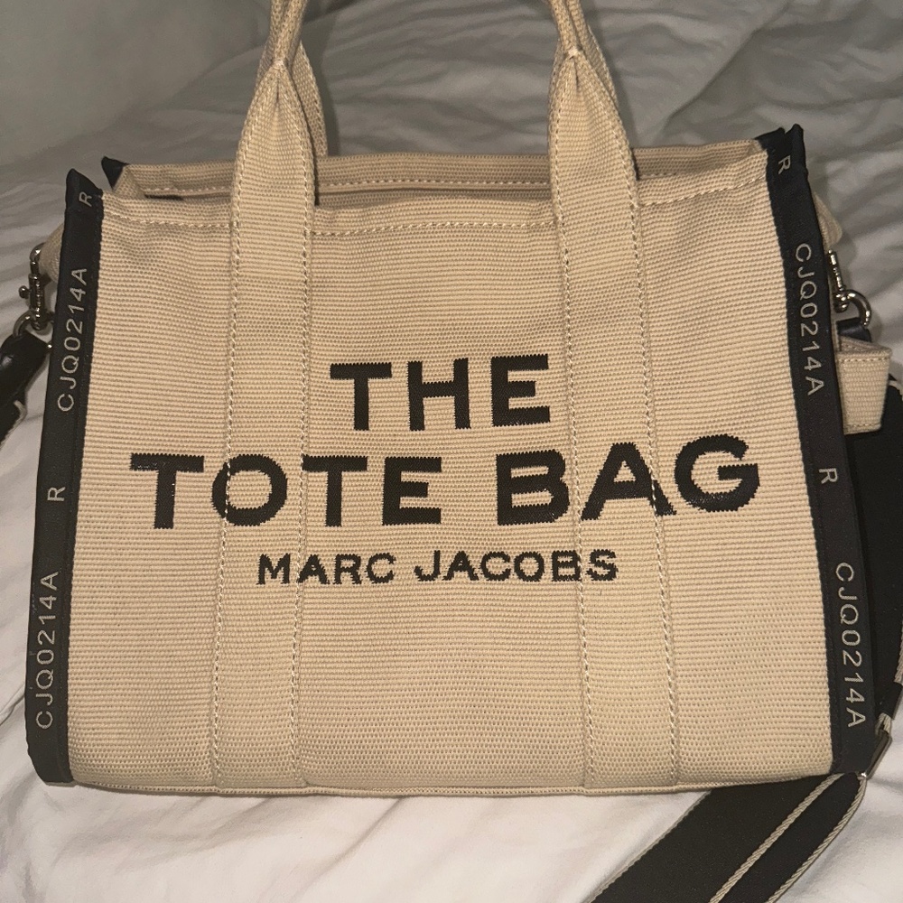 Marc Jacob’s Tote Bag (medium)